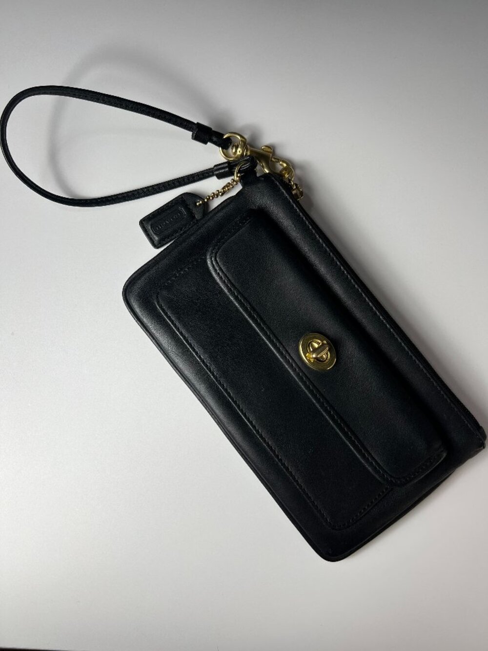 Vintage COACH Black Leather Turnlock Legacy Wristlet LNWOT